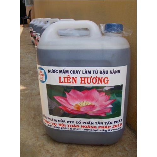 Nước mắm chay làm từ đậu nành Liên Hương